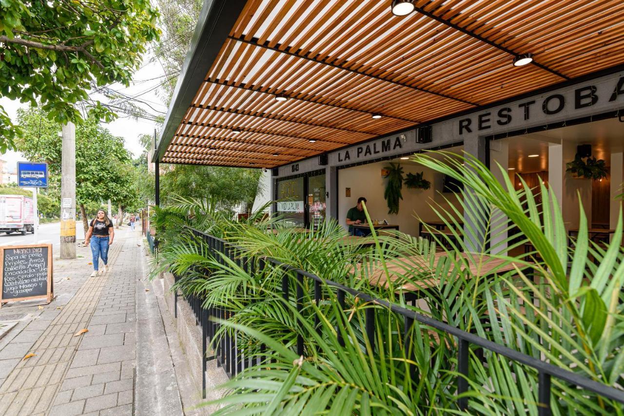 Med La Palma Hotel Medellin Bagian luar foto
