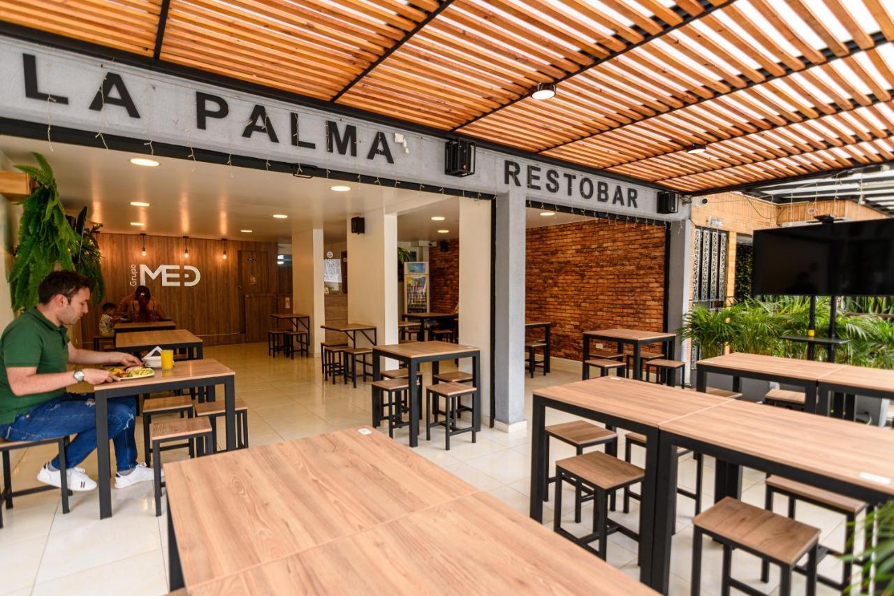 Med La Palma Hotel Medellin Bagian luar foto