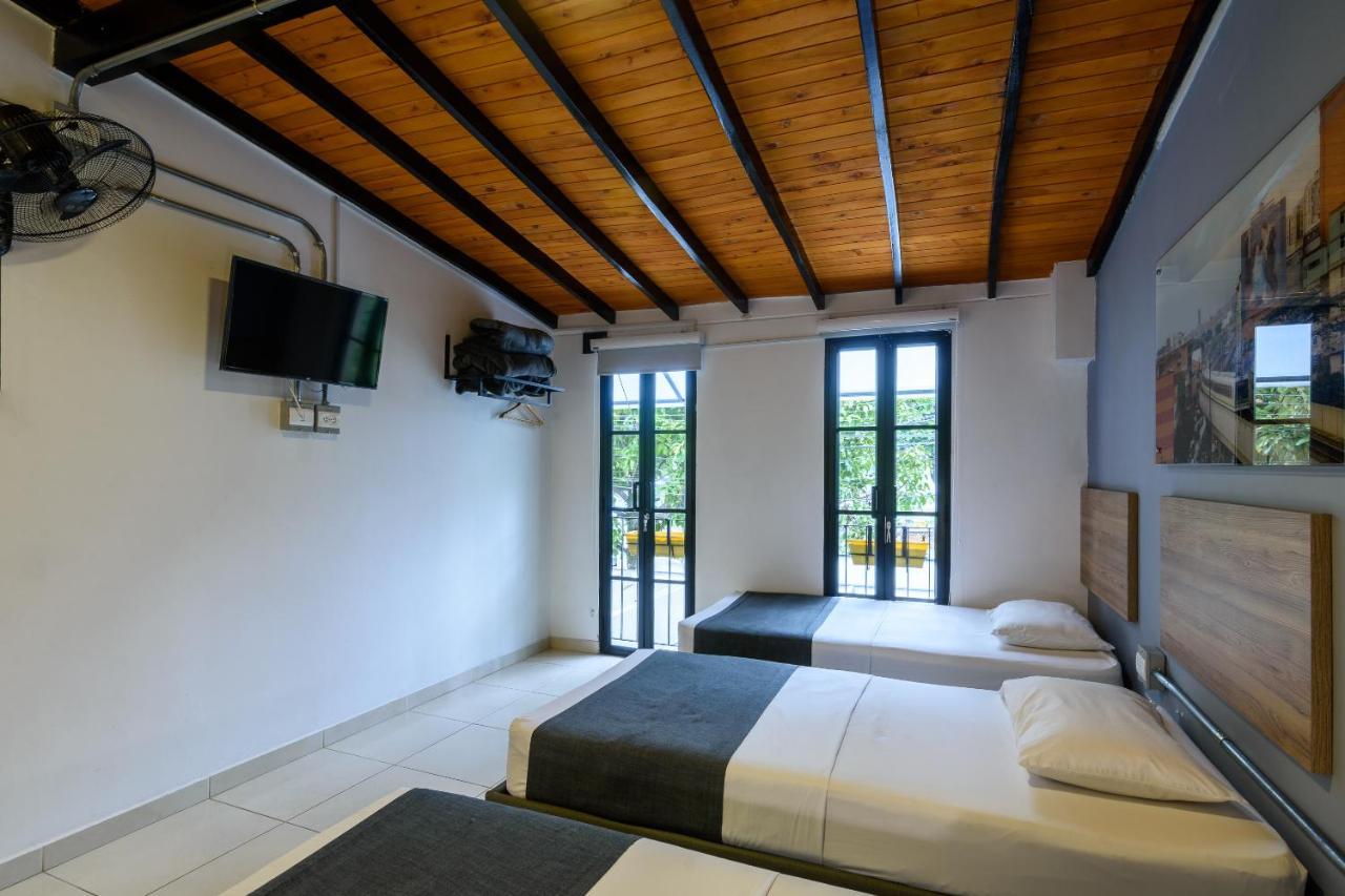 Med La Palma Hotel Medellin Bagian luar foto