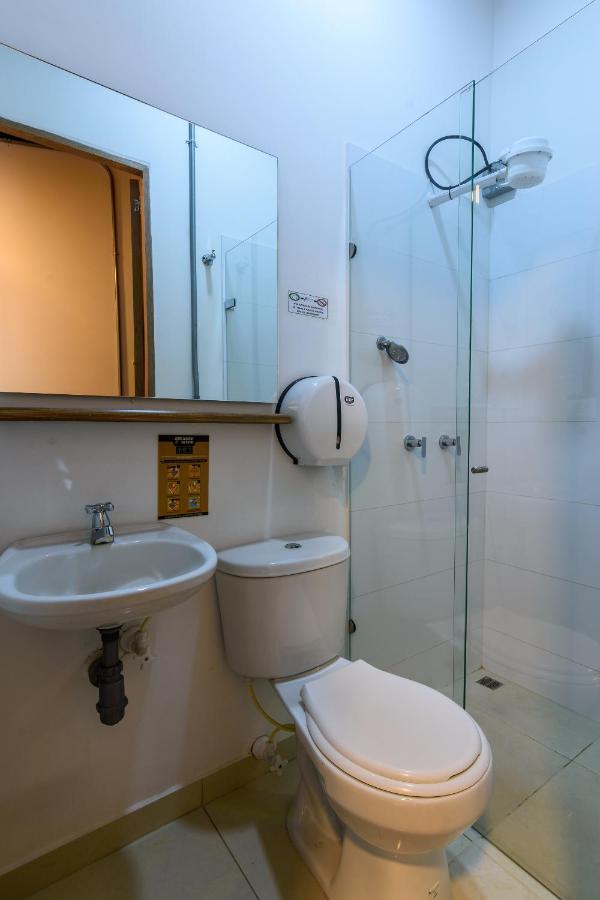 Med La Palma Hotel Medellin Bagian luar foto