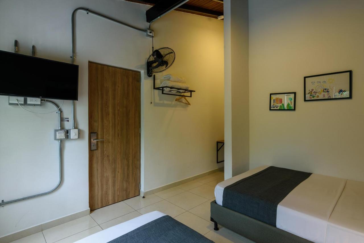 Med La Palma Hotel Medellin Bagian luar foto