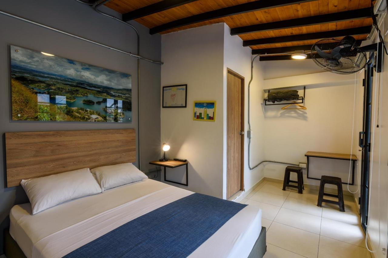 Med La Palma Hotel Medellin Bagian luar foto