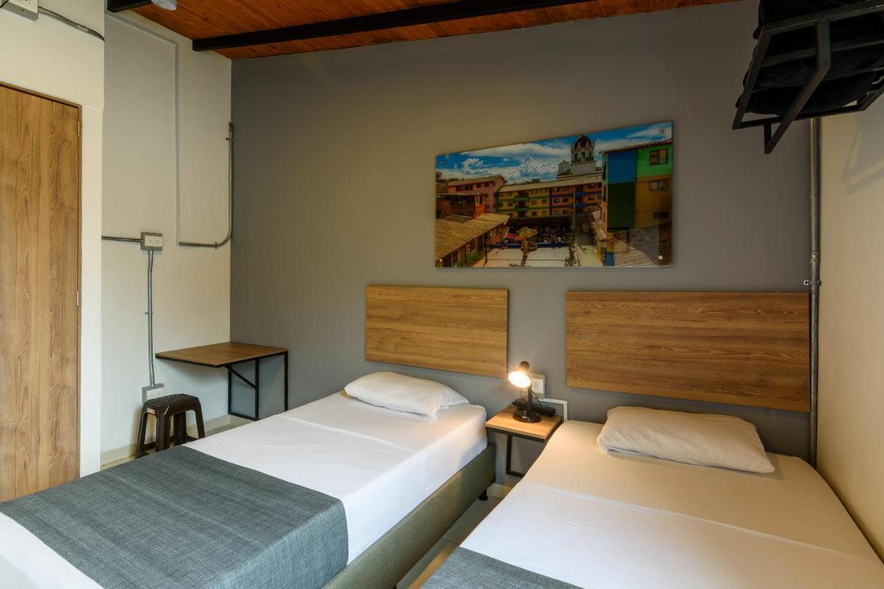 Med La Palma Hotel Medellin Bagian luar foto