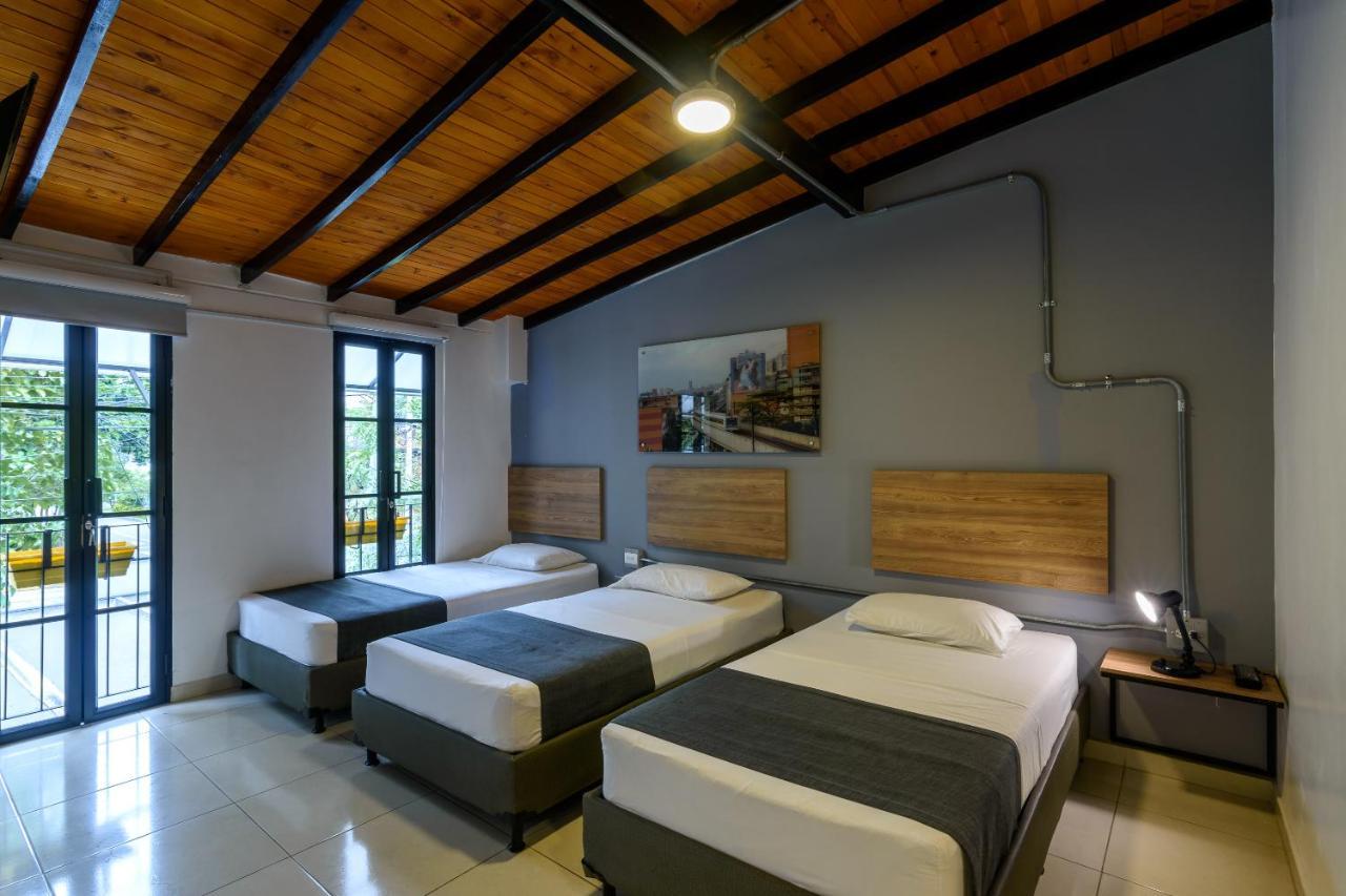 Med La Palma Hotel Medellin Bagian luar foto