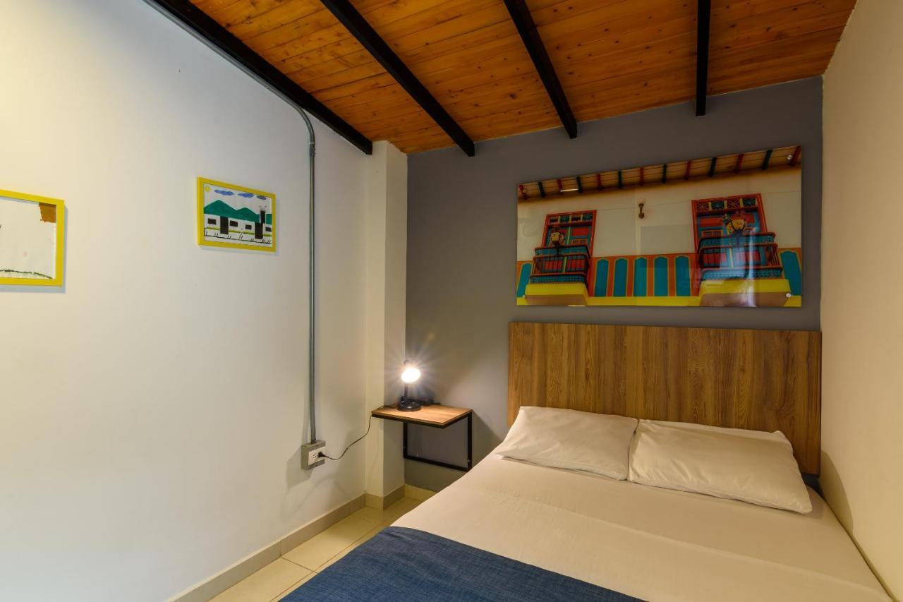 Med La Palma Hotel Medellin Bagian luar foto
